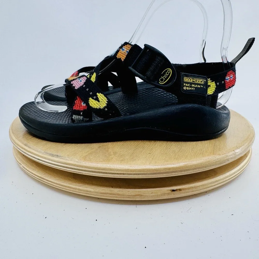 Chaco Z/1 Classic Pac-Man Sandals kids 1 boys girls  youth black shoes